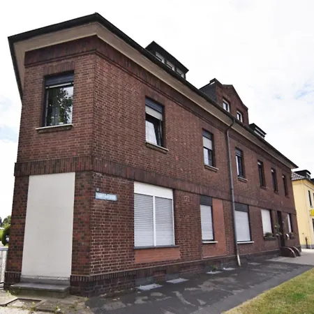 Voll Ausgestattete Mit 3 Schlafzimmern In Lägenhet *