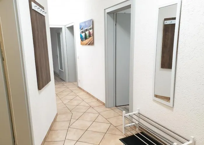 Voll Ausgestattete Mit 3 Schlafzimmern In * Bedburg-Hau