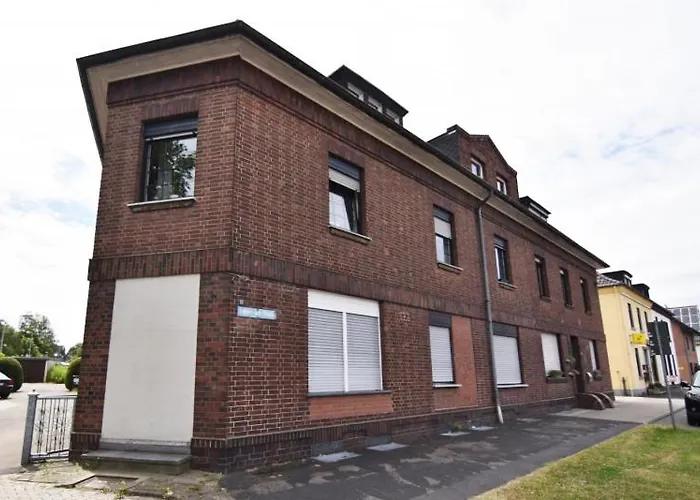 Voll Ausgestattete Mit 3 Schlafzimmern In 아파트 Bedburg-Hau