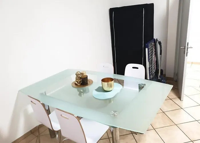 Voll Ausgestattete Mit 3 Schlafzimmern In 아파트